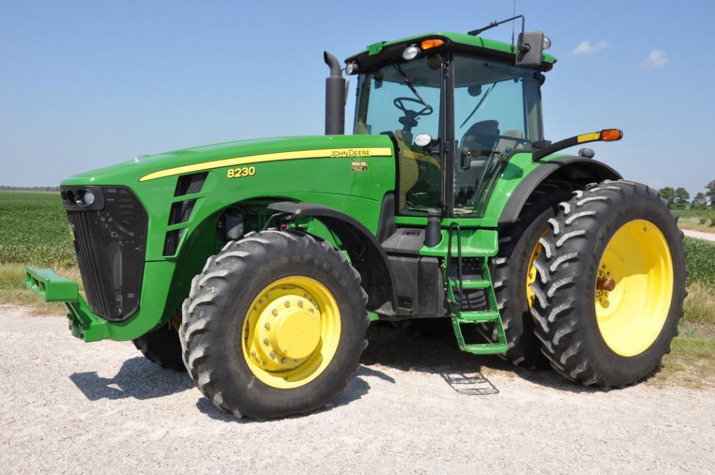 2008 John Deere 8230 MFWD tractor