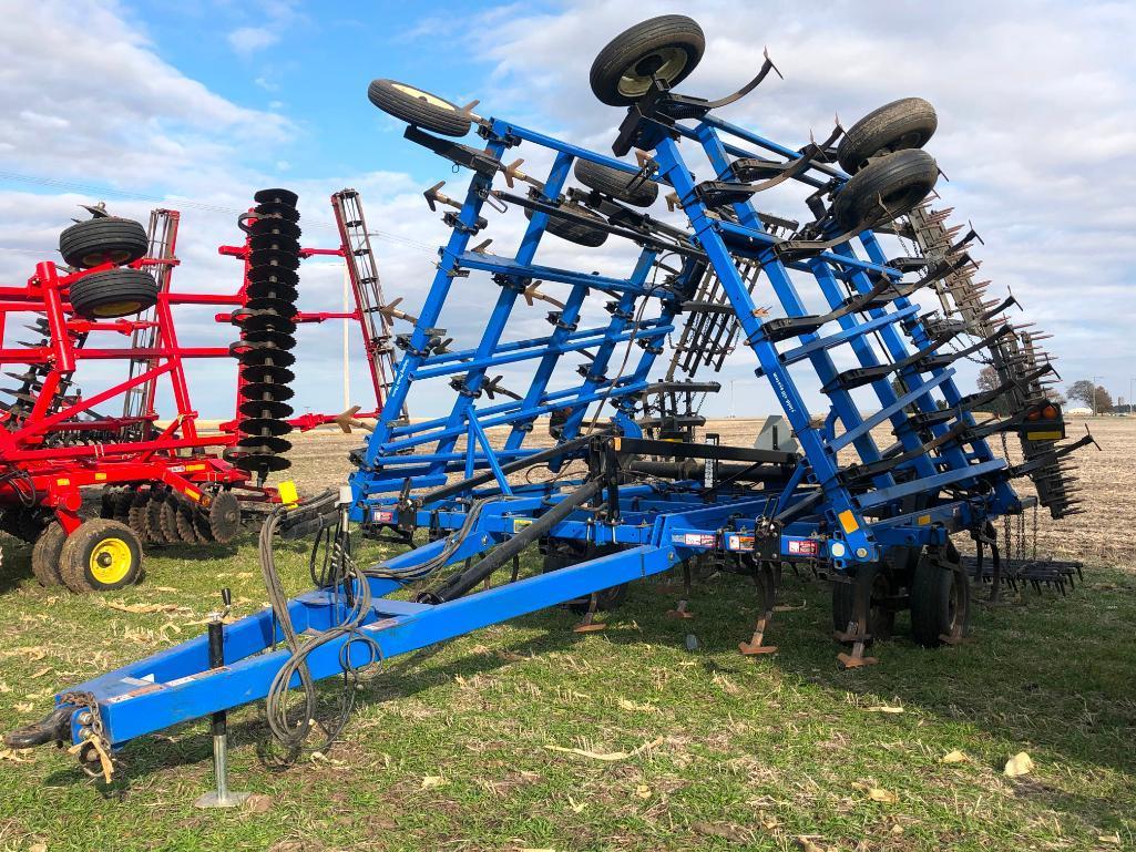 DMI New Holland ST250 32' field cultivator