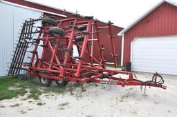 Case IH 4300 30' field cultivator