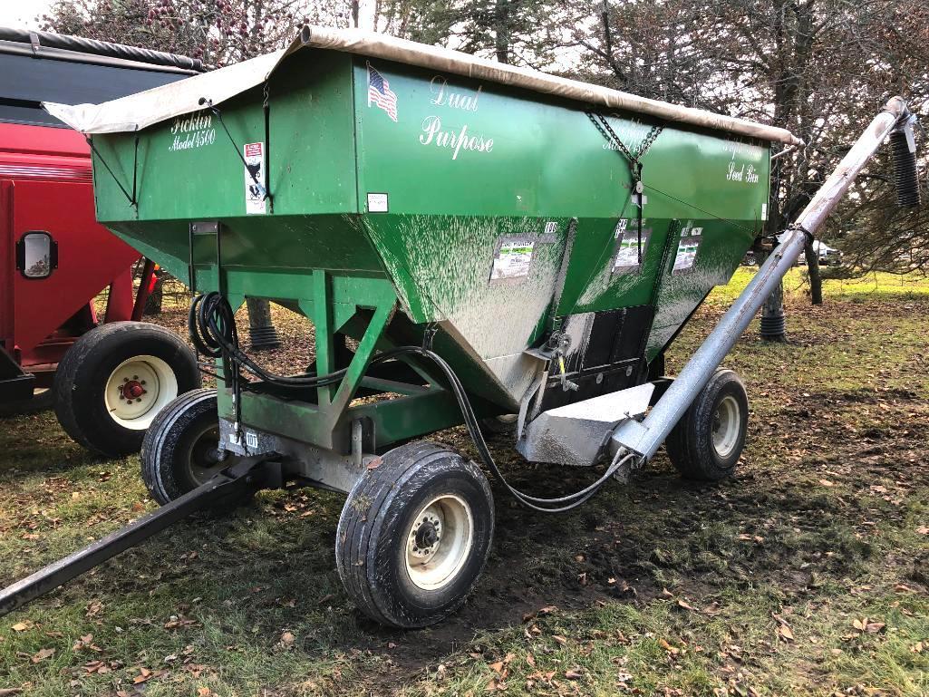 Ficklin 4500 gravity wagon