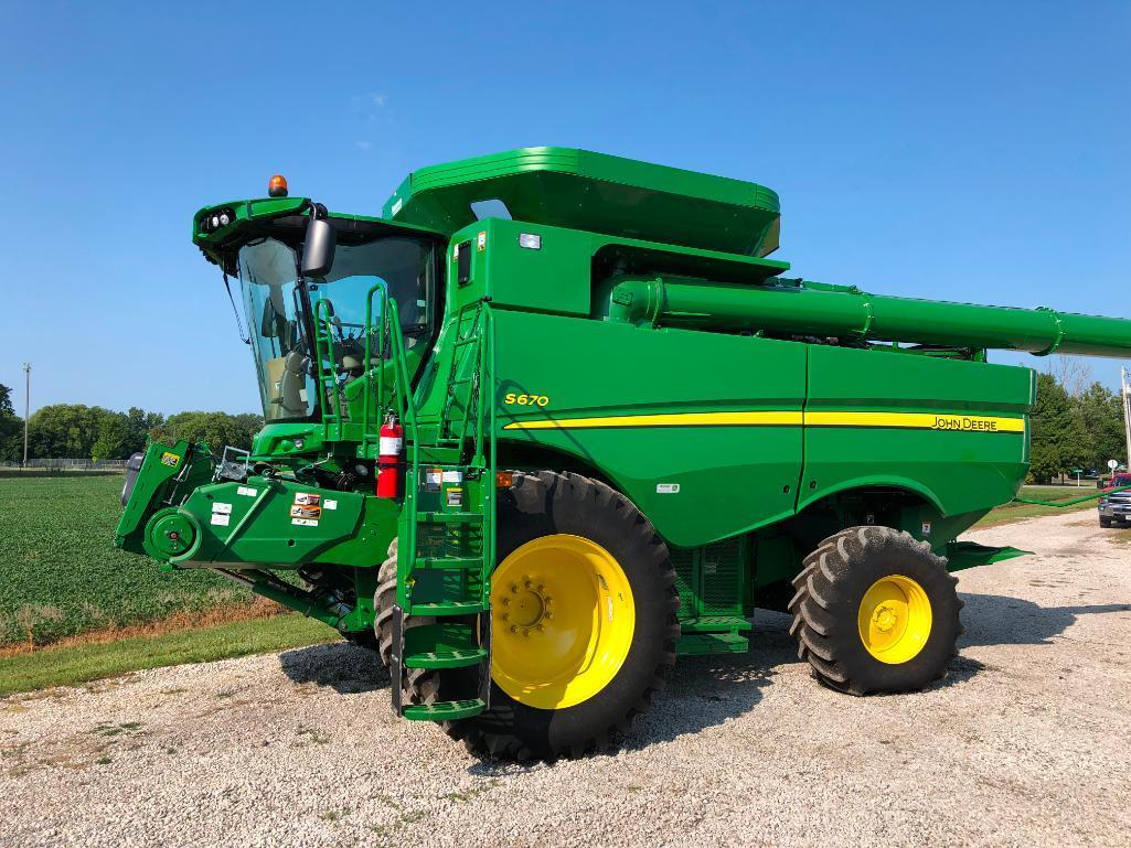 2017 John Deere S670 2wd combine