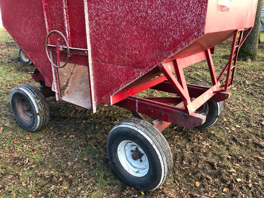 200 bu. gravity wagon on Stanhoist running gear