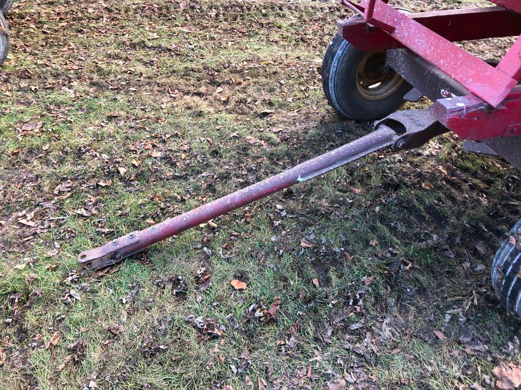 200 bu. gravity wagon on Stanhoist running gear