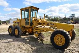 John Deere 570A motor grader