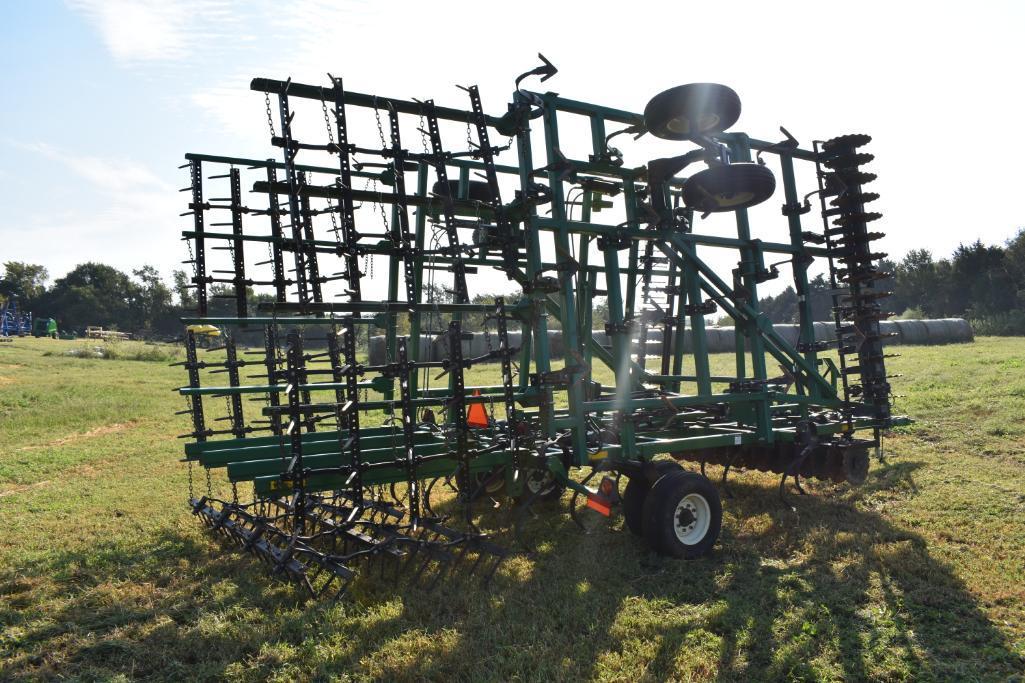 Great Plains 8328 Disc-O-Vator Series VIII 30' soil finisher