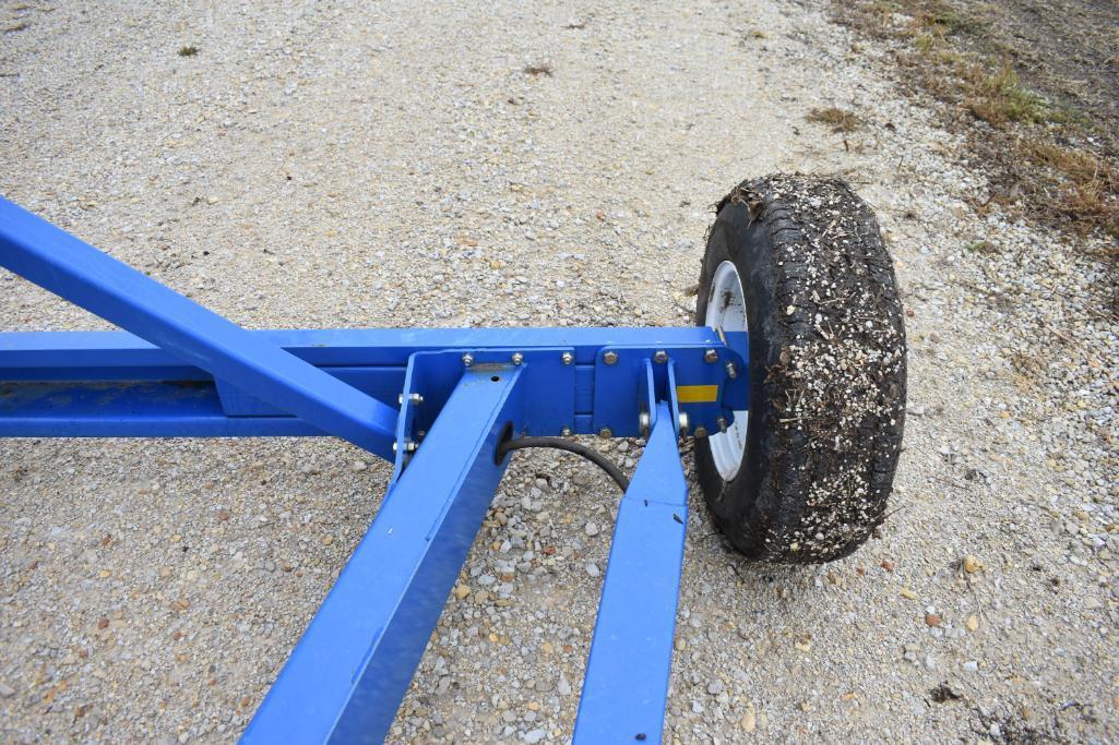 2013 Brandt 1370 13" x 70' swing away auger