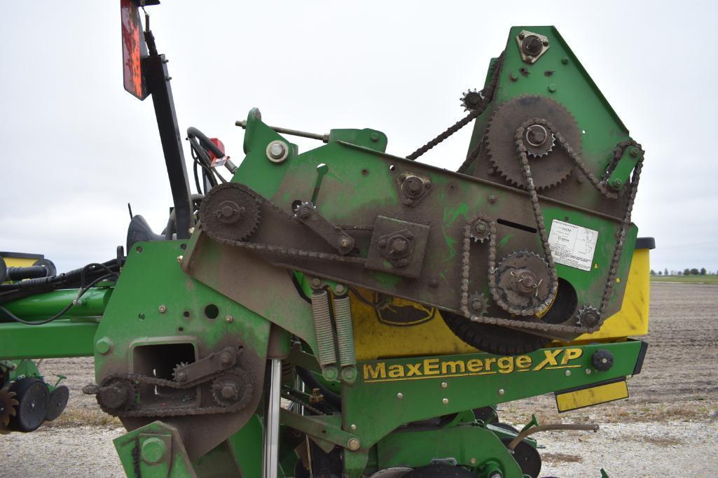 2007 John Deere 1770NT 16 row 30" planter