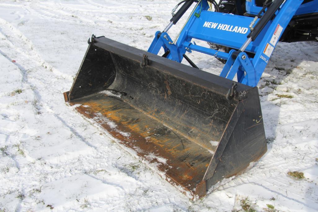 2016 New Holland Boomer 55 MFWD tractor