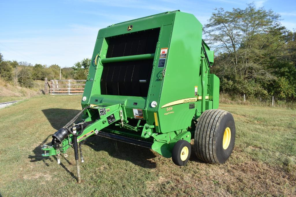 2013 John Deere 569 round baler