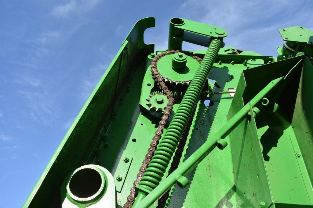 2013 John Deere 569 round baler