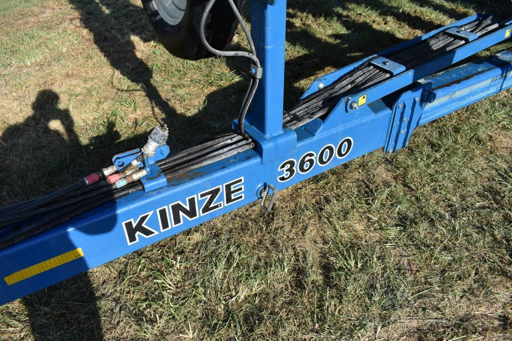 2008 Kinze 3600 12/23 planter