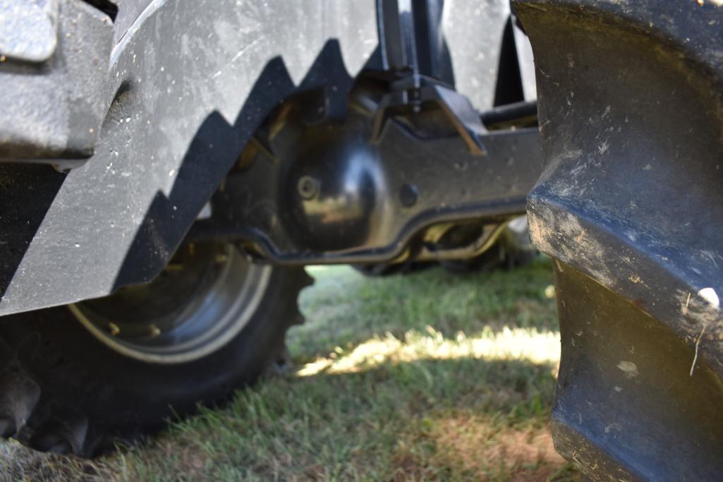 2013 Case IH Magnum 235 MFWD tractor