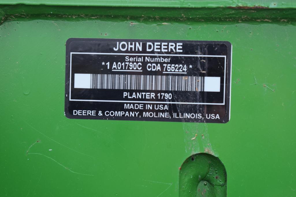 2014 John Deere 1790 CCS 16/31 planter