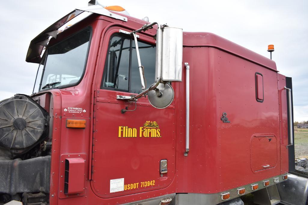 1997 IH 9400 truck