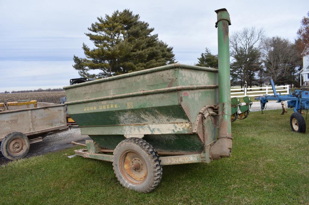 John Deere 68 auger wagon