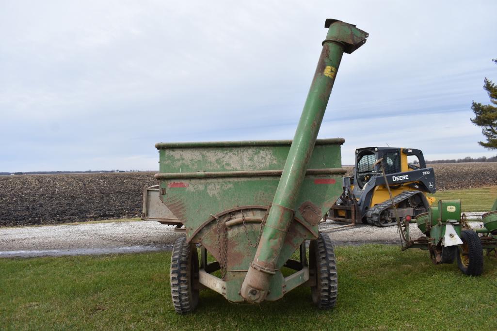 John Deere 68 auger wagon