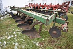 Oliver 588 5-bottom plow