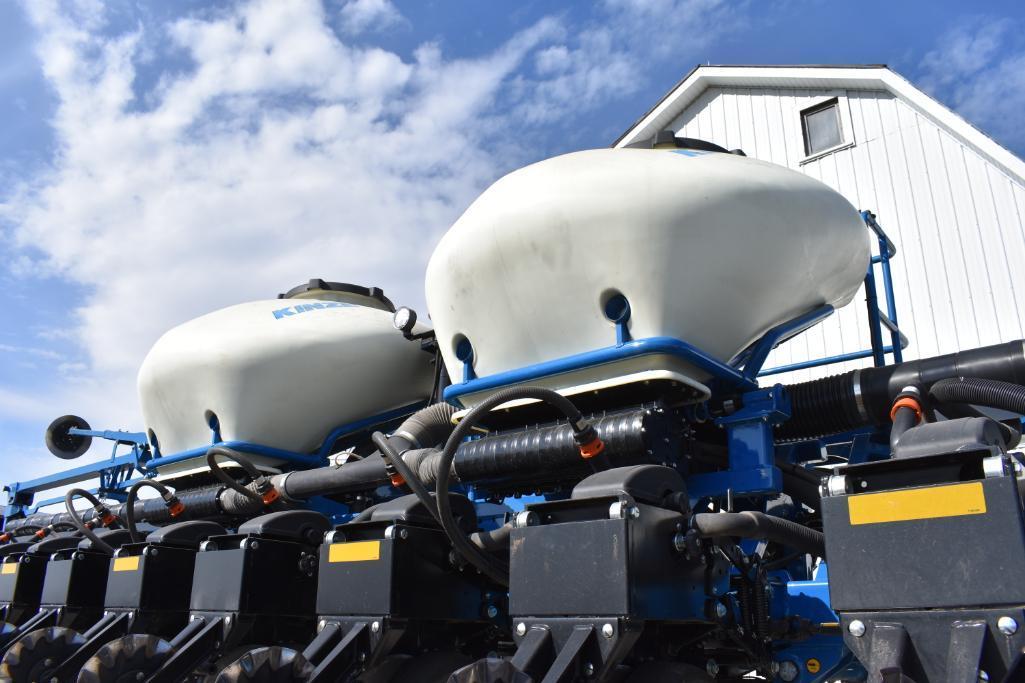 2018 Kinze 3600 16/31 planter