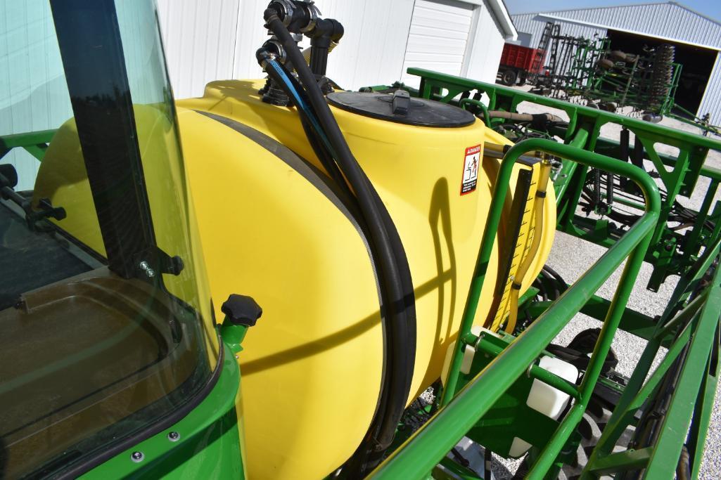 2014 John Deere 4630 self-propelled sprayer