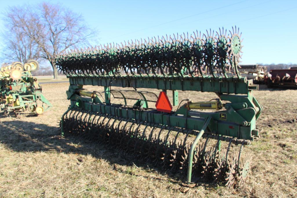 John Deere 400 30' rotary hoe