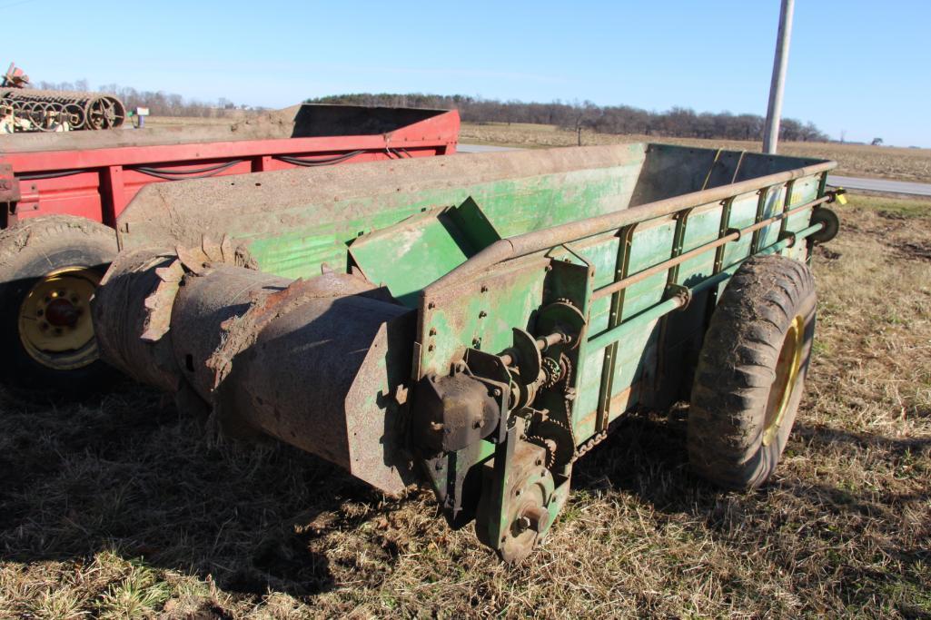 John Deere 54 manure spreader