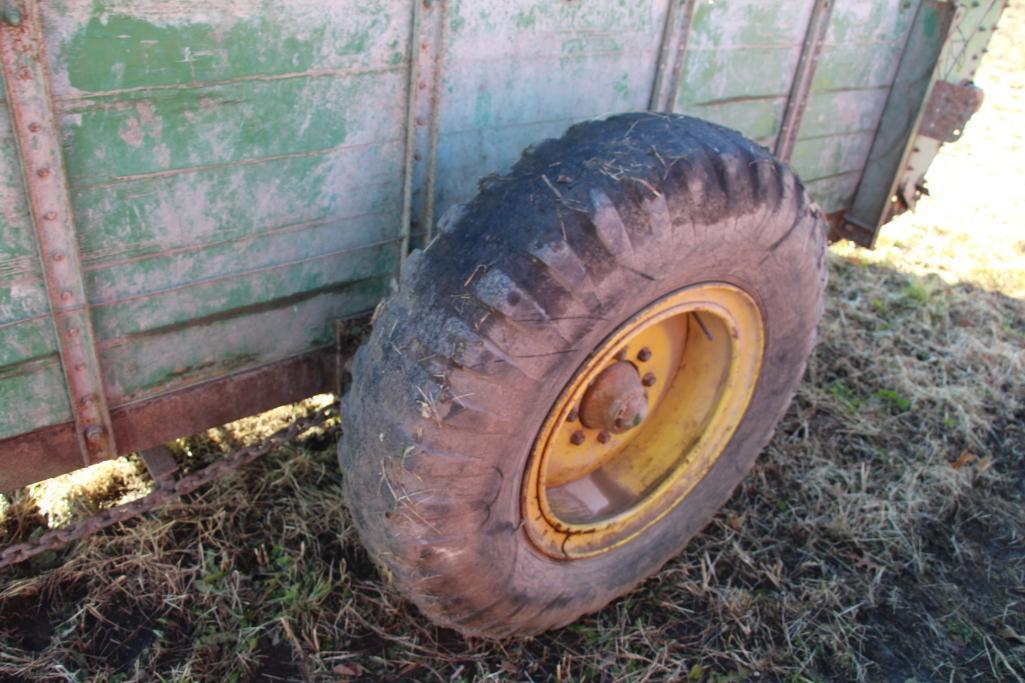 John Deere 54 manure spreader