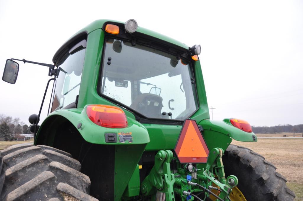2011 John Deere 7330 Premium MFWD tractor