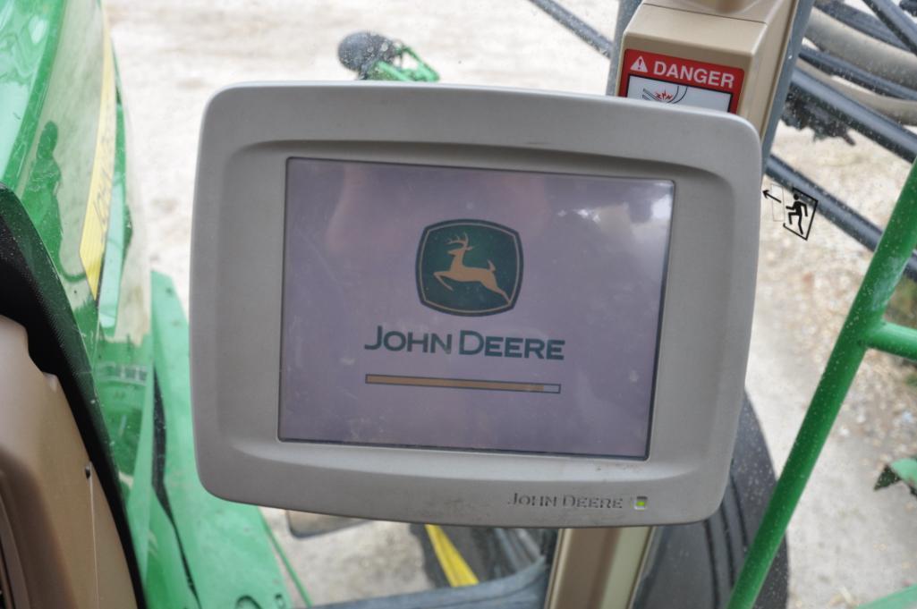 2008 John Deere 4830 self-propelled sprayer