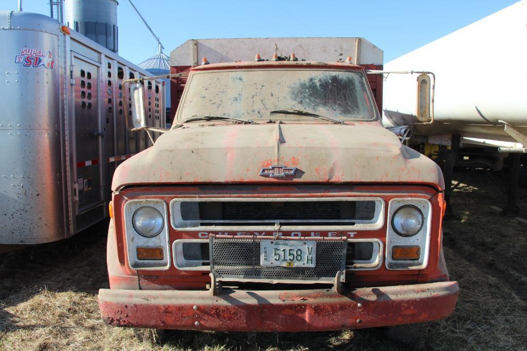 1967 Chevrolet 50 single axle grain truck