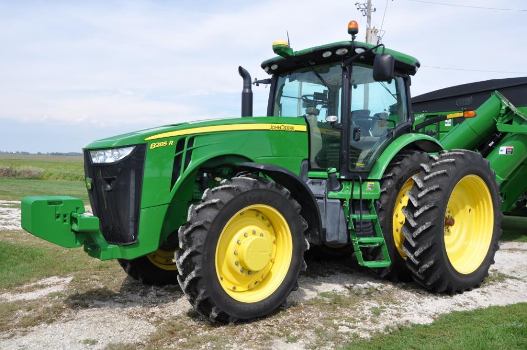 '11 JD 8285R MFWD tractor
