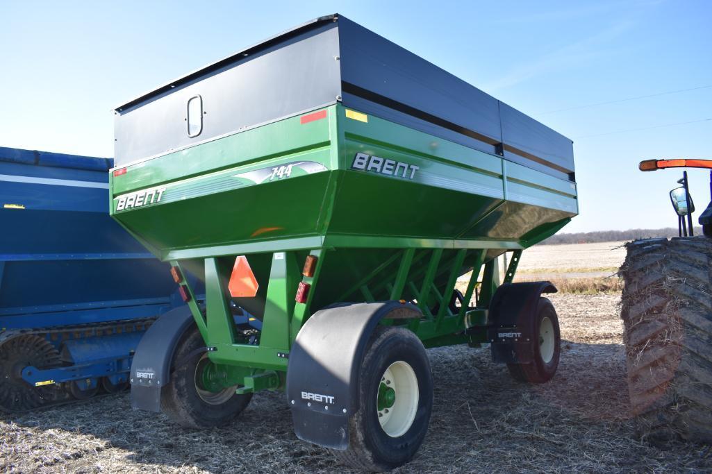 Brent 744 gravity wagon