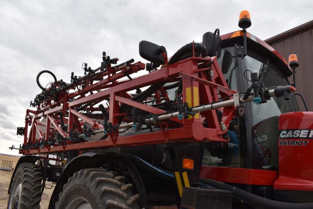 2014 Case IH Patriot 3330 self-propelled sprayer