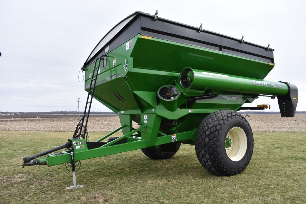 2011 Brent 782 grain cart