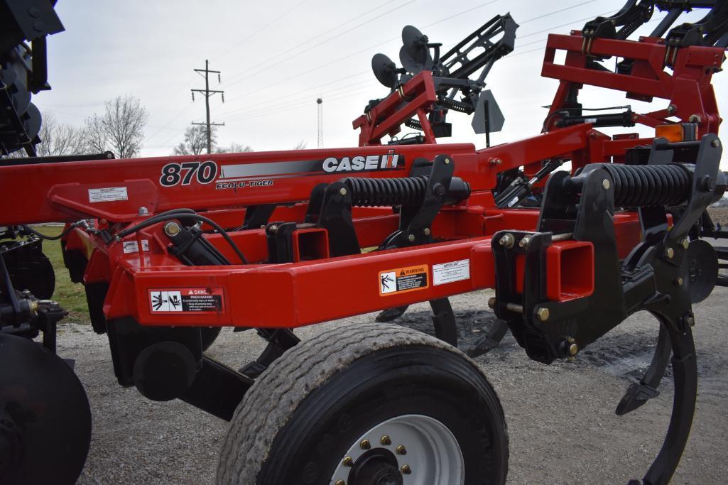 2012 Case IH 870 9-shank disk ripper