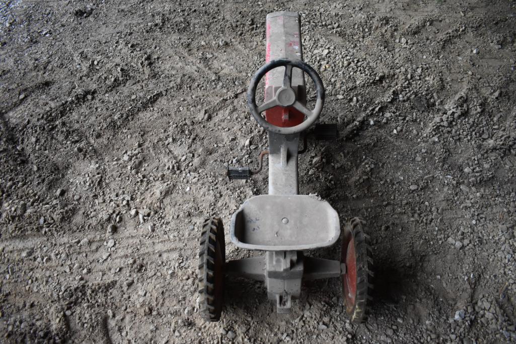 Massey Ferguson pedal tractor