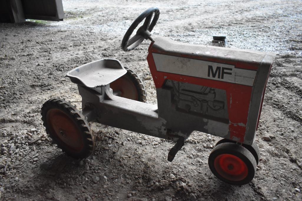 Massey Ferguson pedal tractor