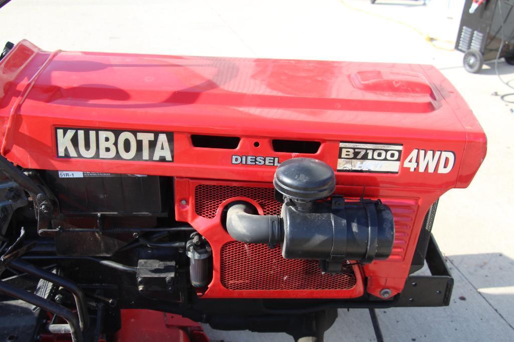 Kubota B7100 HST 4wd Diesel tractor