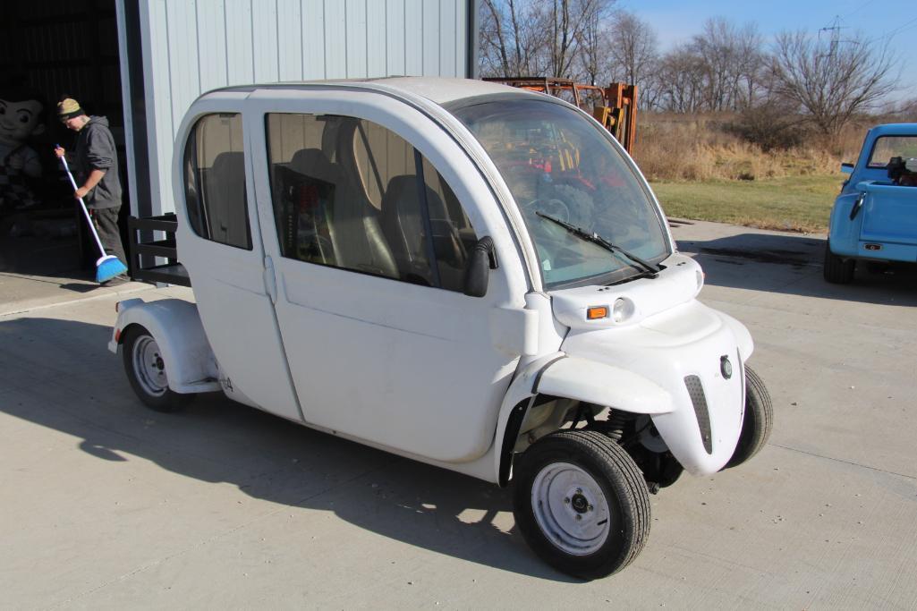 2007 GEM E4 electric car