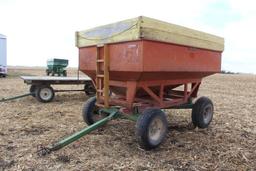 J&M 250 bu. gravity wagon