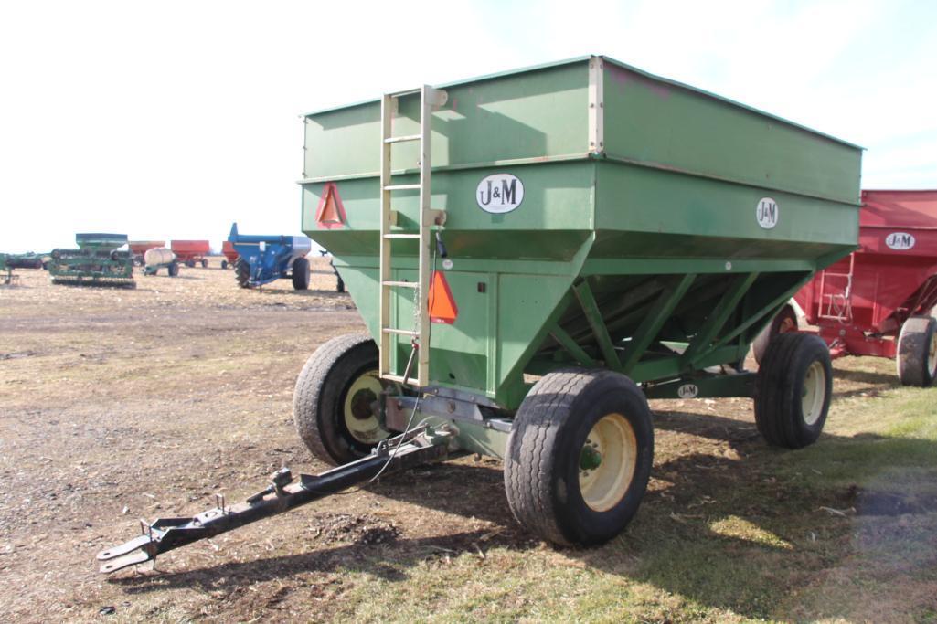 J&M 500-SD 500 bu. gravity wagon