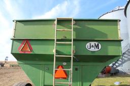 J&M 500-SD 500 bu. gravity wagon