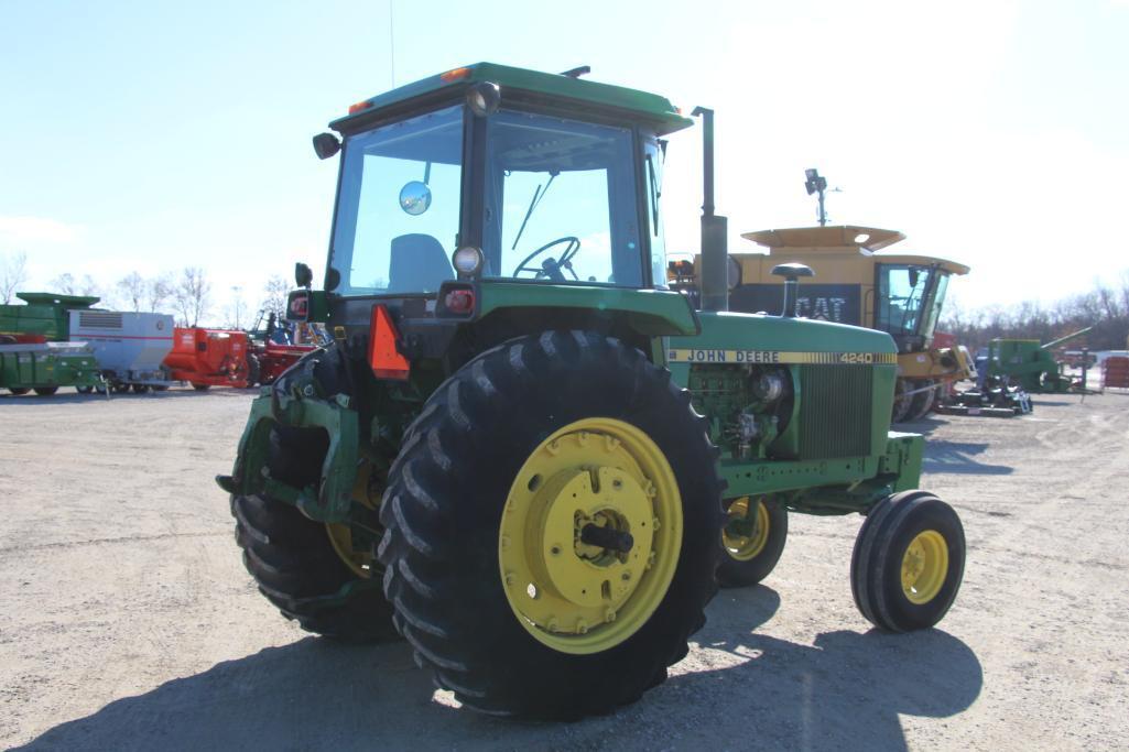 1981 John Deere 4240 2wd tractor