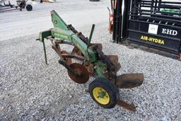 John Deere 1000 3 bottom plow