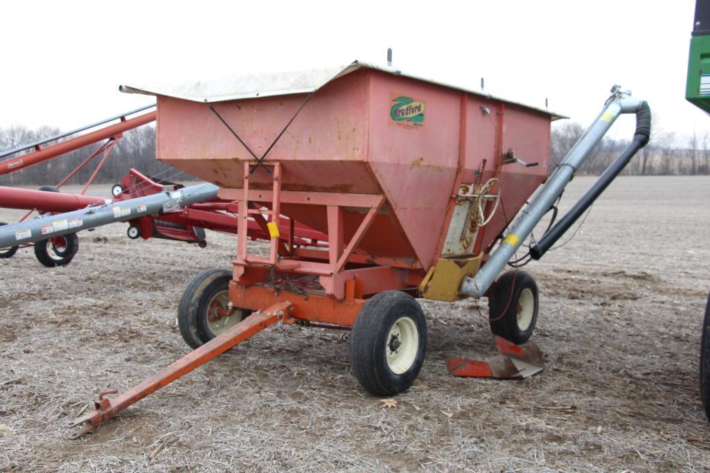 Bradford 250 bu. gravity wagon