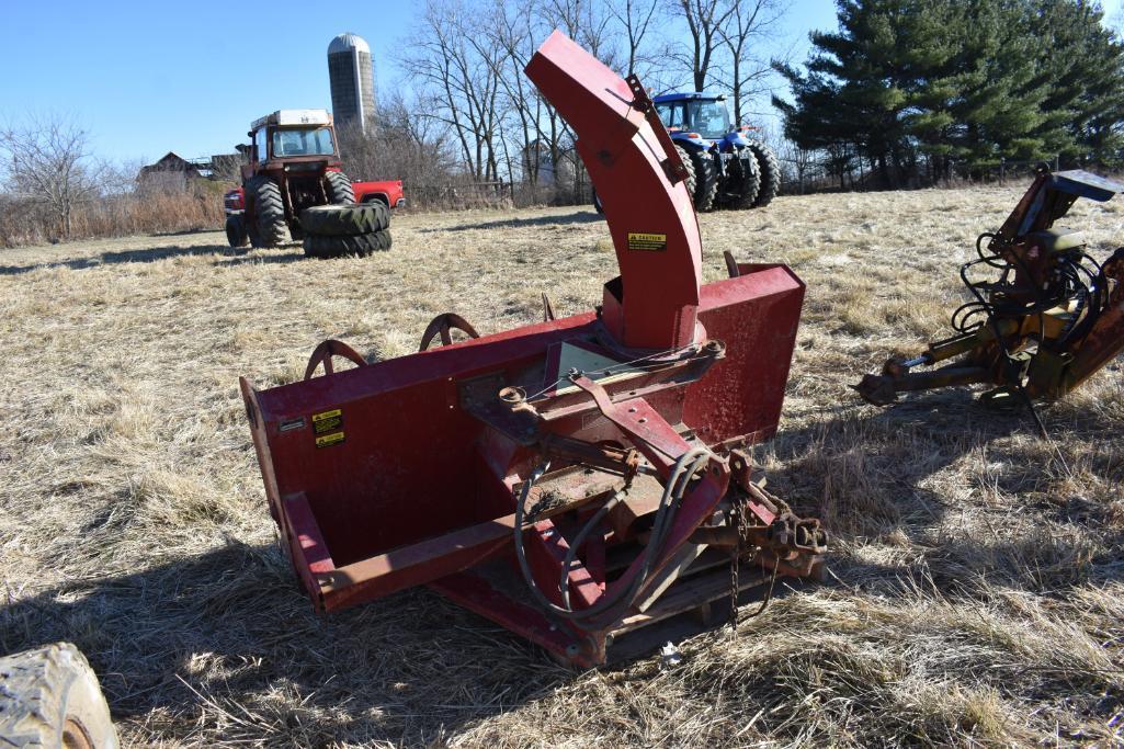 IH 80 7' snow blower