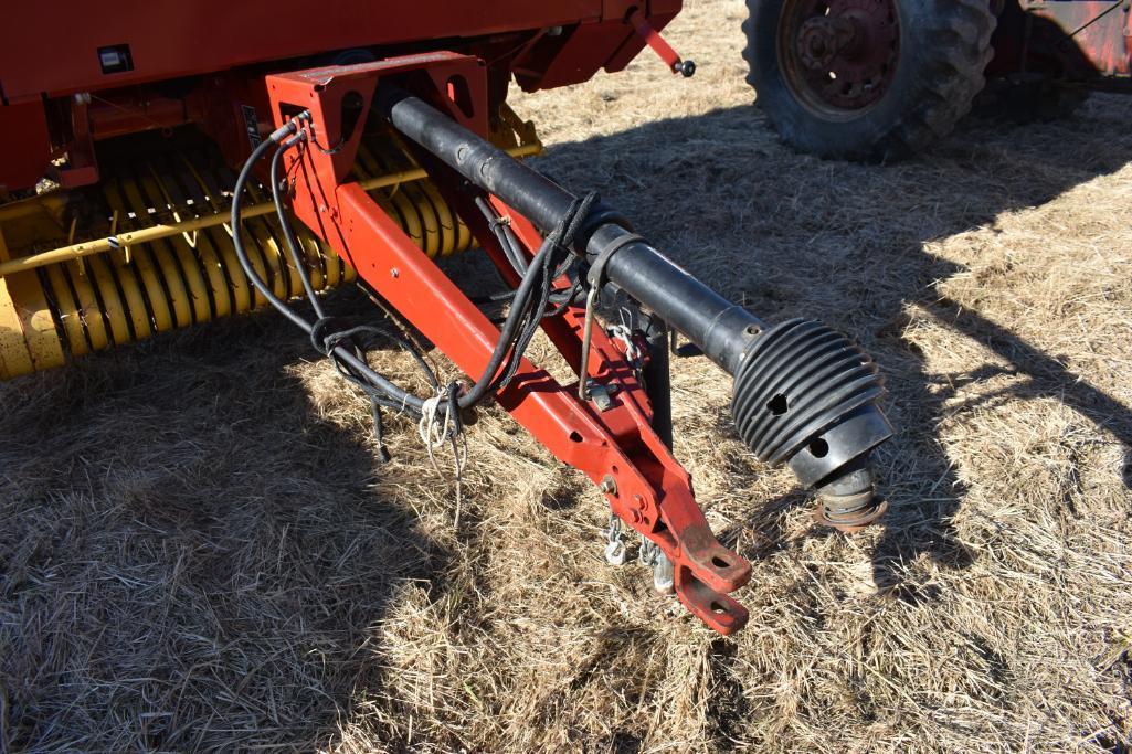 New Holland 740A round baler