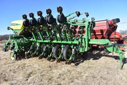 2008 John Deere 1790 16/32 planter