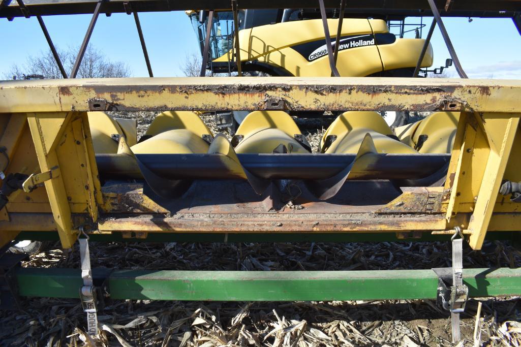 1999 New Holland 996 8 row 30" corn head