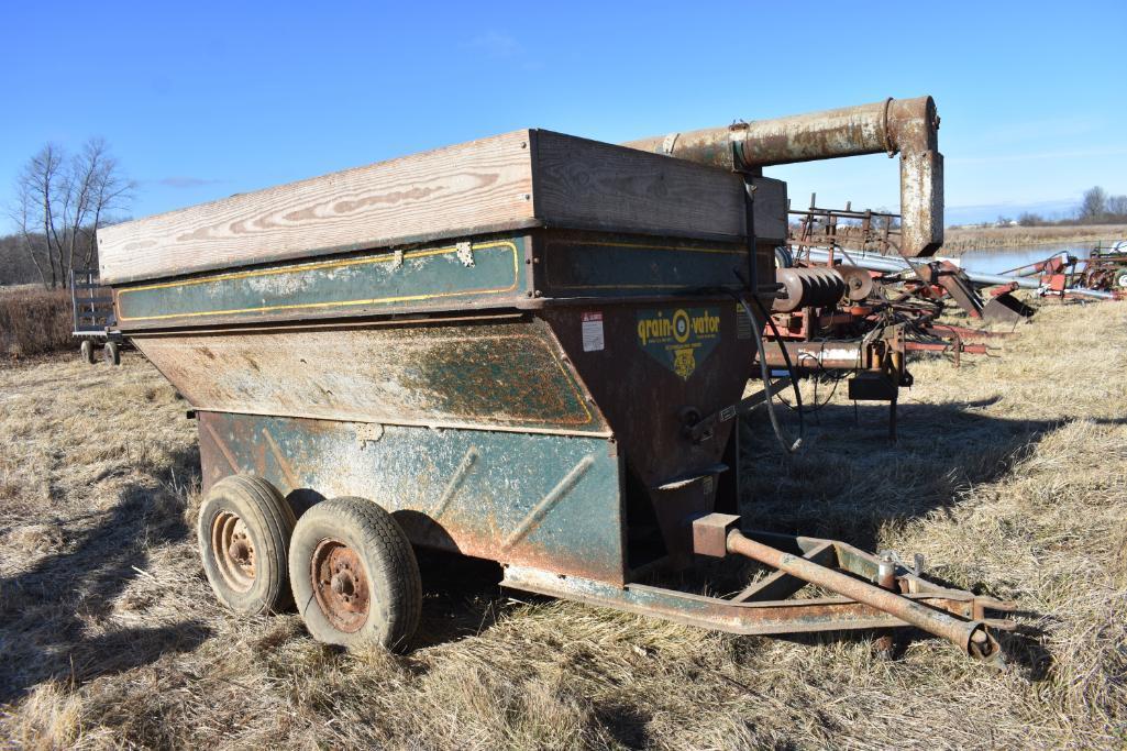 Grain-O-Vator feed wagon