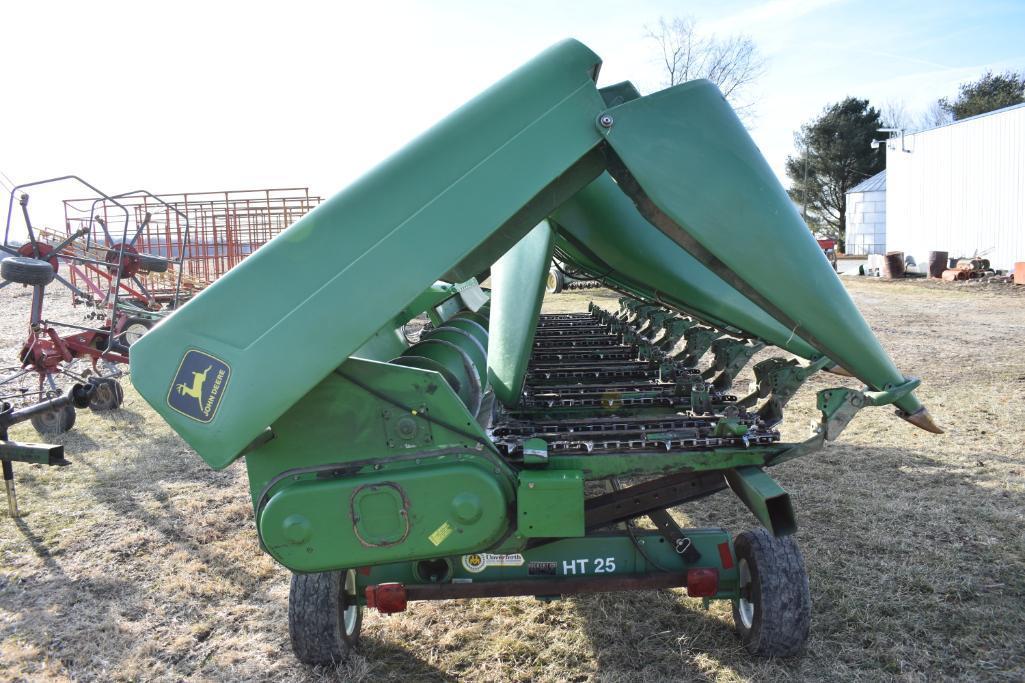 1997 John Deere 893 8 row 30" corn head